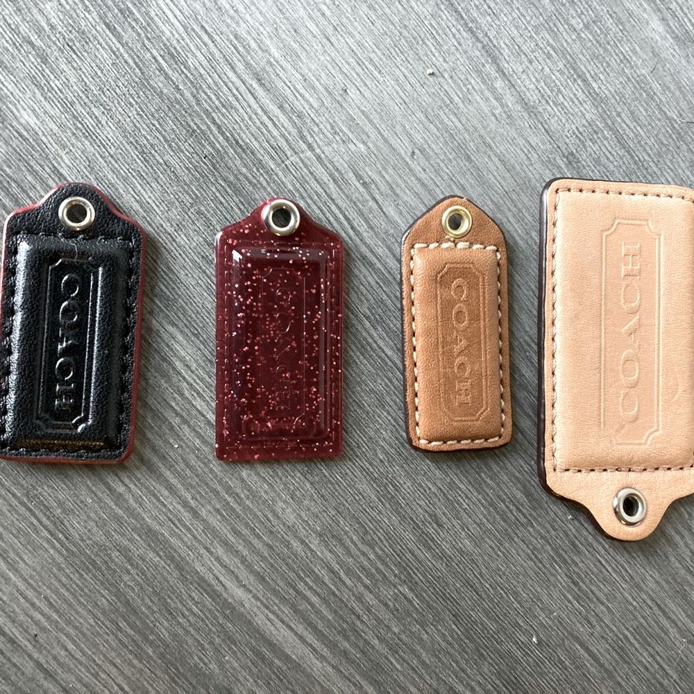 Coach tags